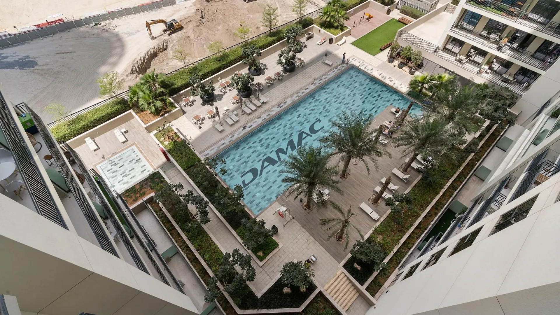 Stylish 1Br In Zada Tower With Pool Views Apartment Dubai