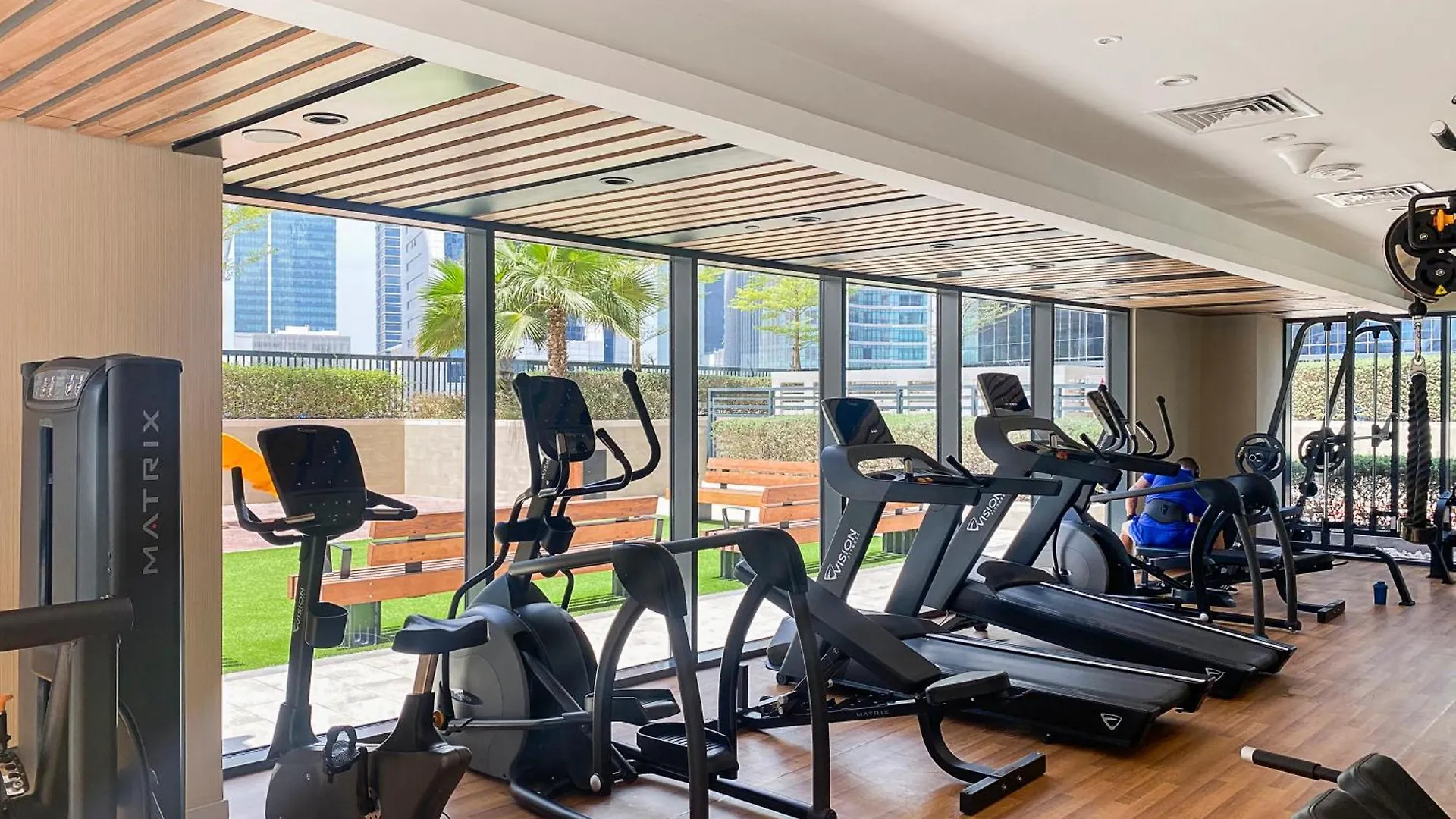 Stylish 1Br In Zada Tower With Pool Views Apartment Dubai