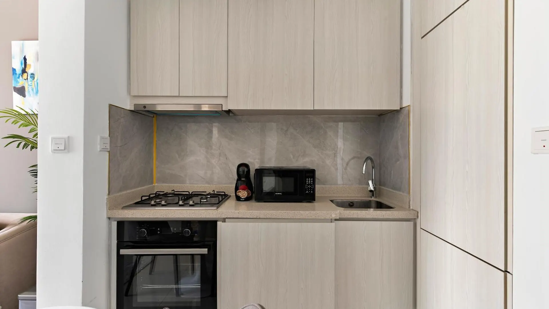 Stylish 1Br In Zada Tower With Pool Views Apartamento Dubai 0*,