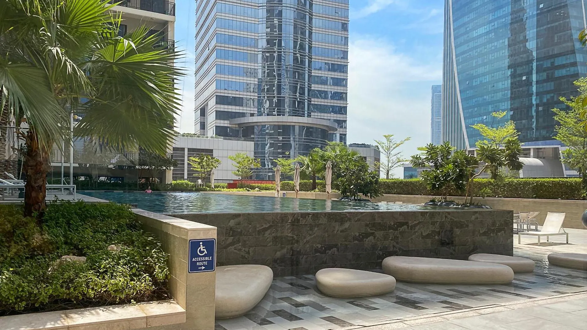 Stylish 1Br In Zada Tower With Pool Views Apartamento Dubai 0*,  Emirados Árabes Unidos